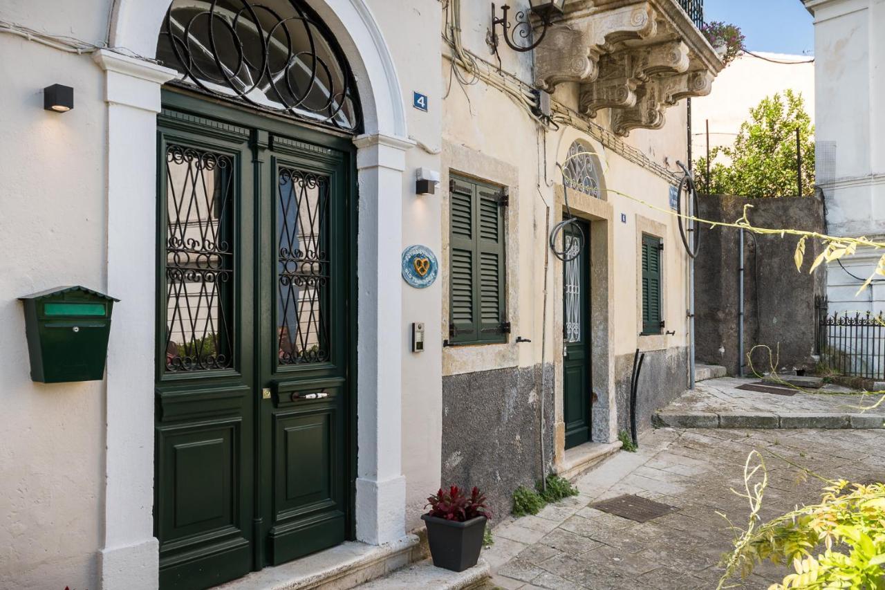 Fotiadis Family Luxury Suites By Konnect Corfu  Exterior foto